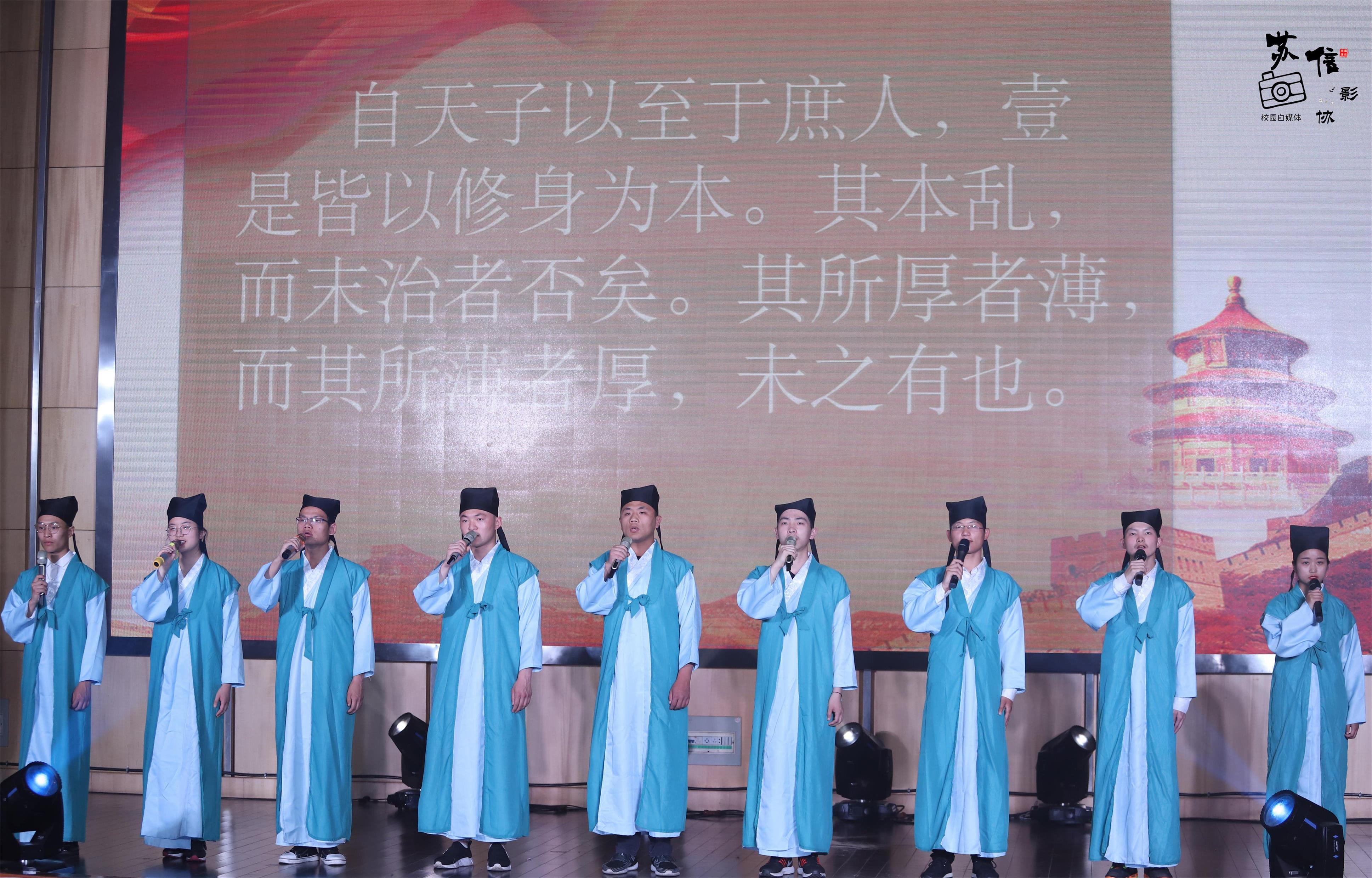 诵读2.jpg